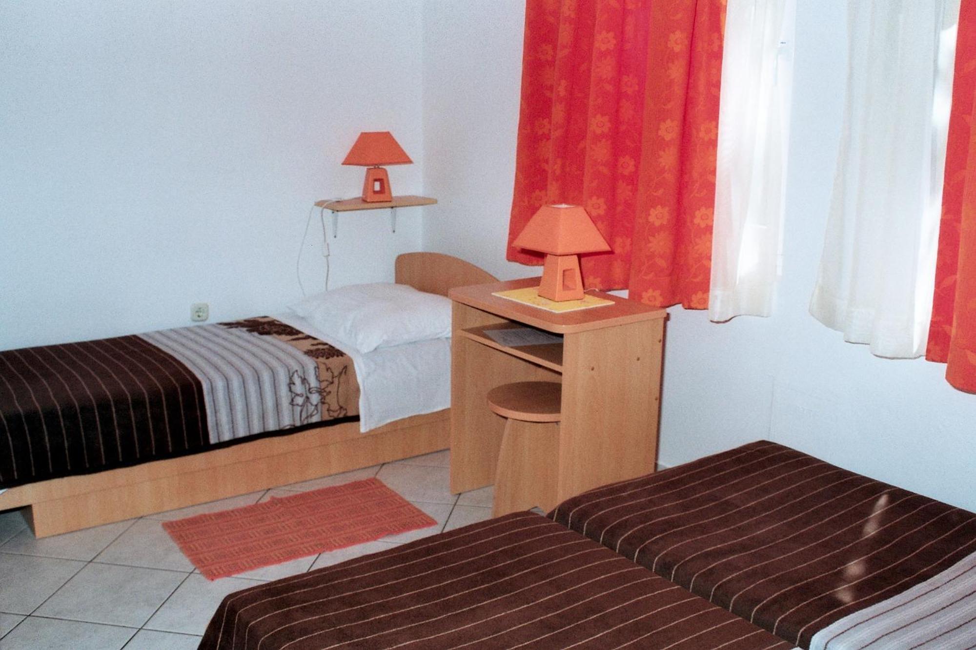 Hostel Amfora Fažana Eksteriør billede