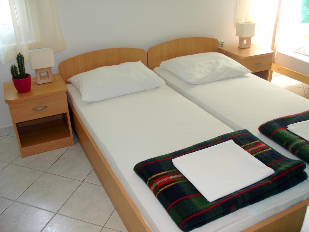 Hostel Amfora Fažana Værelse billede